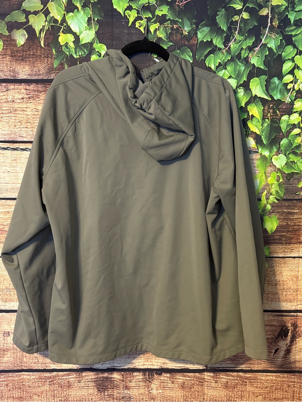 32 Degrees Soft Shell Jacket - Picture 8 of 10